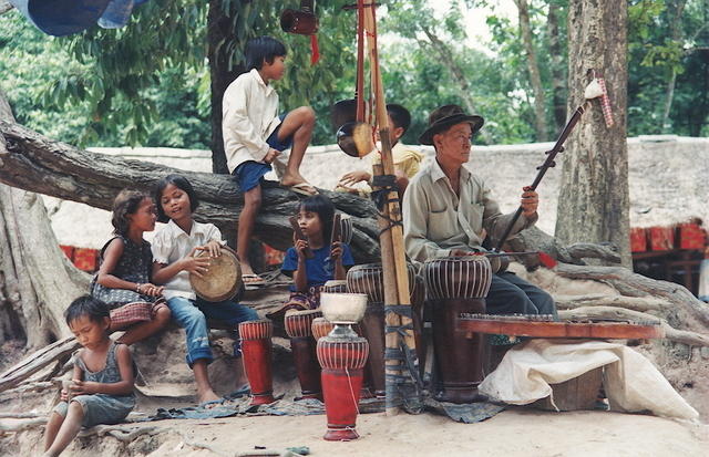 Músicos Angkor